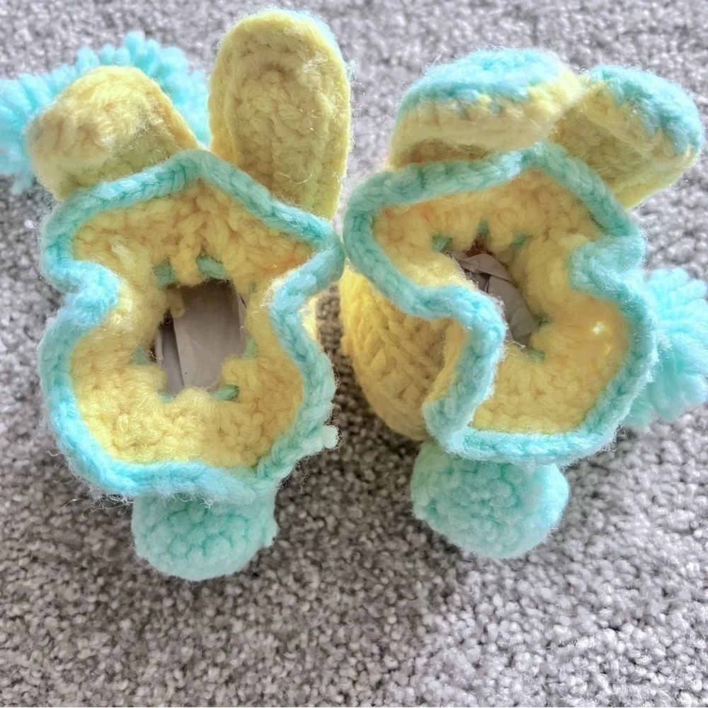 Vintage 1970 handmade bunny booties